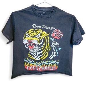 Graphic Tiger Print Crop Top - Black